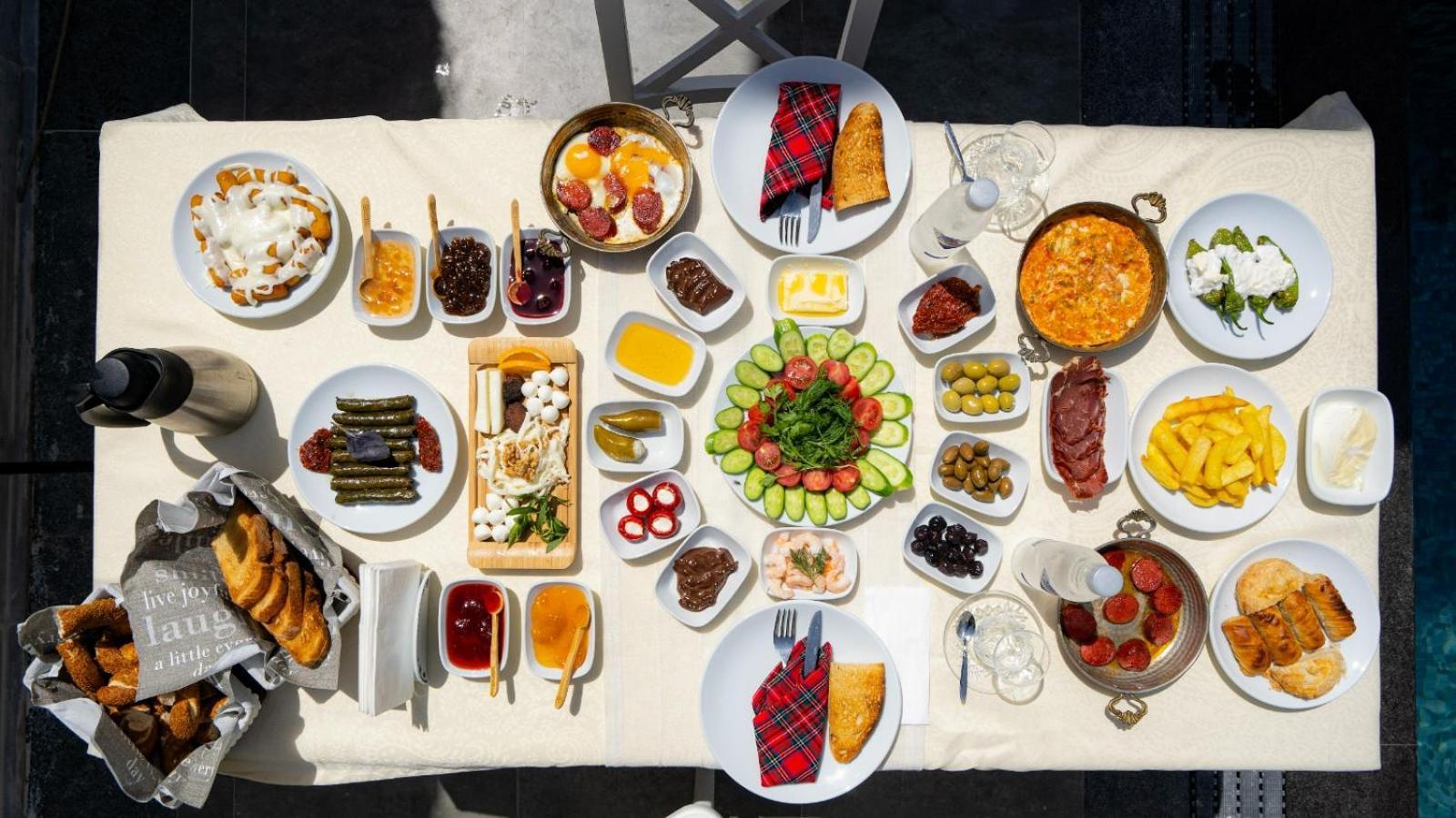 Lulu Inn Hotel Çeşme 外观 照片